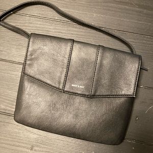 Matt & Nat crossbody
